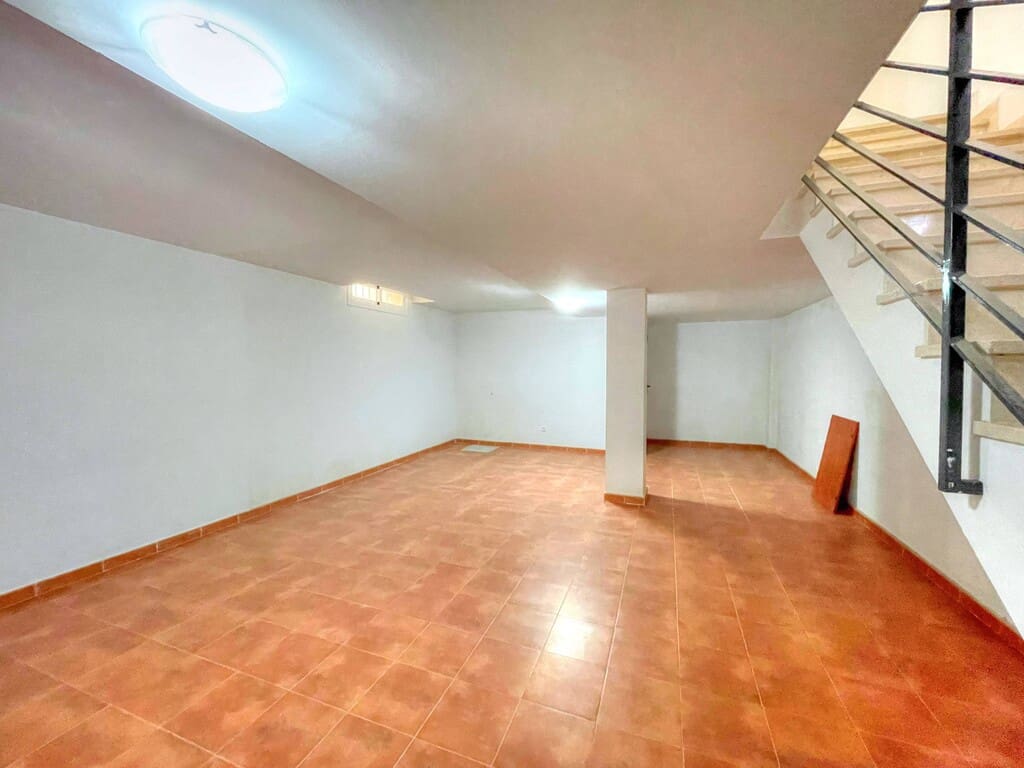 Pareado de 4 habitaciones en Benajarafe en venta con piscina - 464.900 € (Ref: 9317304)