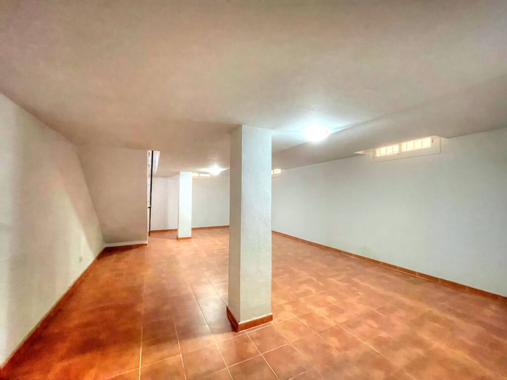Pareado de 4 habitaciones en Benajarafe en venta con piscina - 464.900 € (Ref: 9317304)