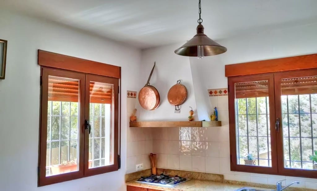 2 bedroom Finca/Country House for sale in Alhama de Granada with pool - € 325,000 (Ref: 9382290)