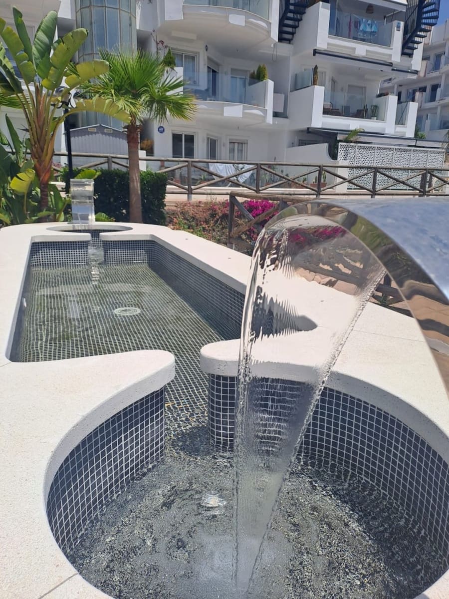 3 bedroom Flat for sale in Rincon de la Victoria with pool - € 355,000 (Ref: 9385072)