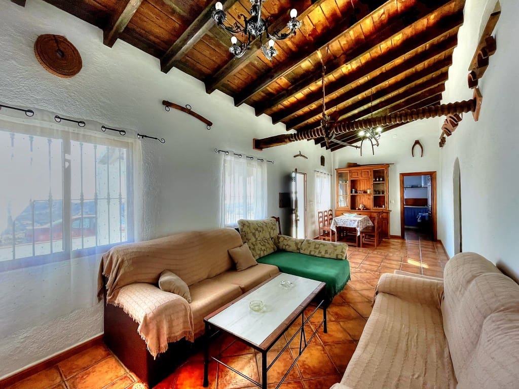 6 bedroom Finca/Country House for sale in Almachar with pool garage - € 485,000 (Ref: 9421813)