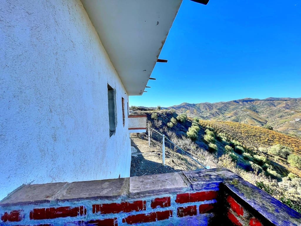 6 bedroom Finca/Country House for sale in Almachar with pool garage - € 485,000 (Ref: 9421813)