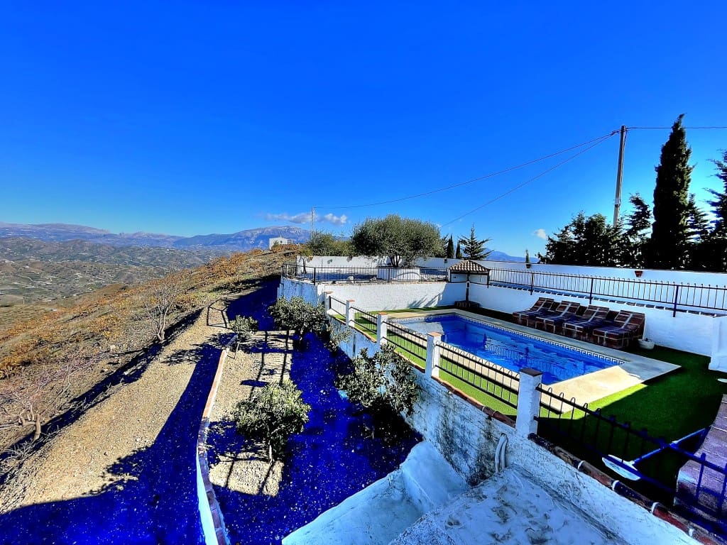 6 bedroom Finca/Country House for sale in Almachar with pool garage - € 485,000 (Ref: 9421813)