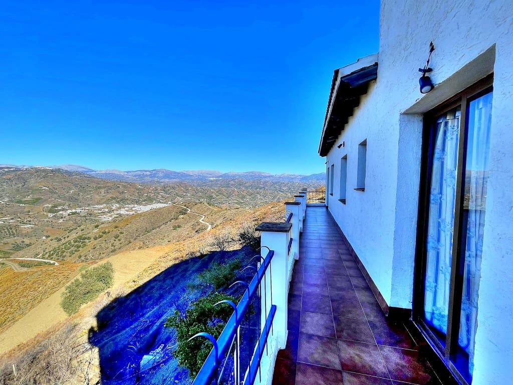 6 bedroom Finca/Country House for sale in Almachar with pool garage - € 485,000 (Ref: 9421813)