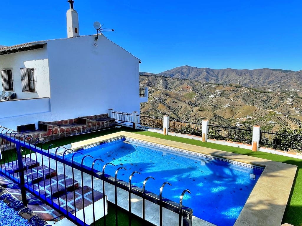 6 bedroom Finca/Country House for sale in Almachar with pool garage - € 485,000 (Ref: 9421813)