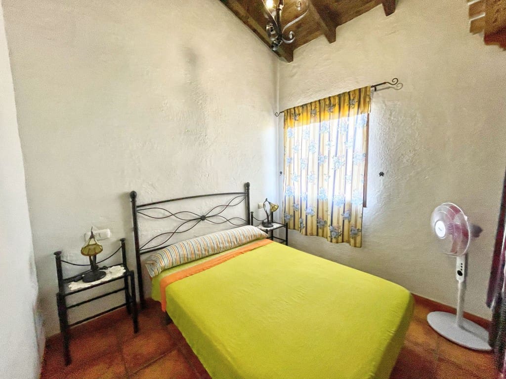 6 slaapkamer Finca/Landhuis te koop in Almachar met zwembad garage - € 399.000 (Ref: 9421813)