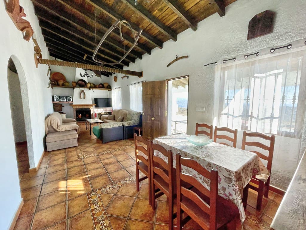 6 slaapkamer Finca/Landhuis te koop in Almachar met zwembad garage - € 399.000 (Ref: 9421813)