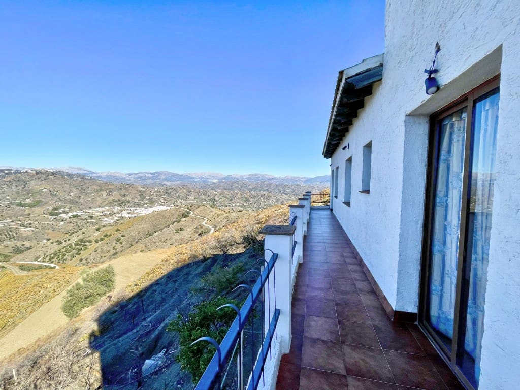 6 slaapkamer Finca/Landhuis te koop in Almachar met zwembad garage - € 399.000 (Ref: 9421813)