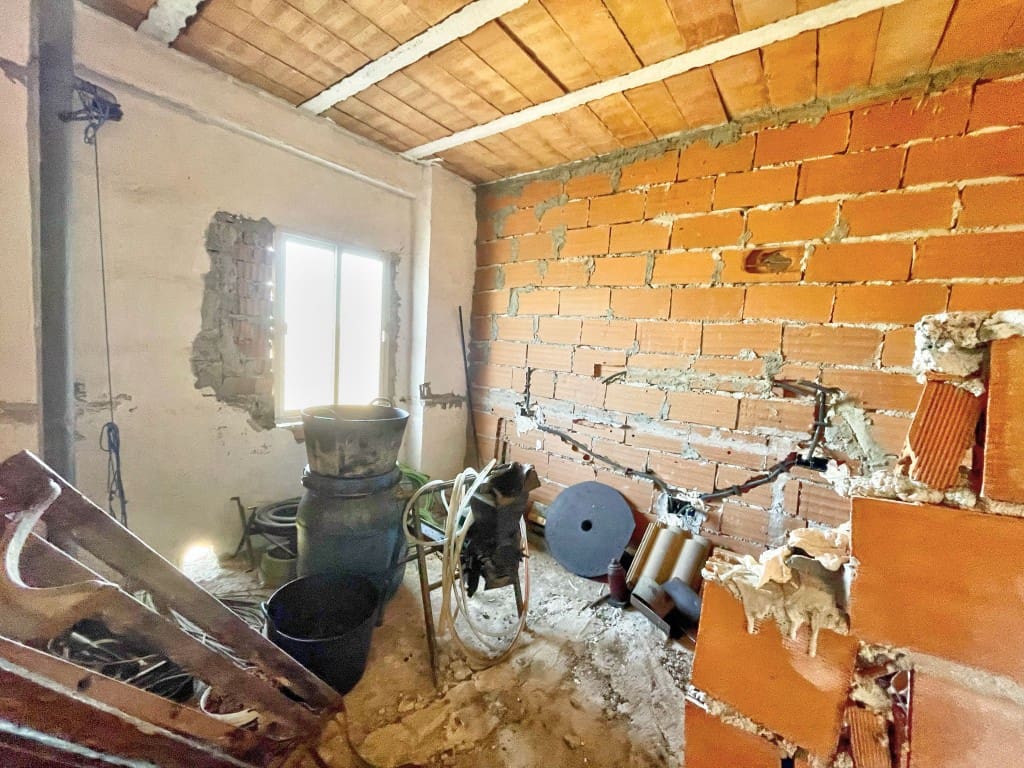 6 slaapkamer Finca/Landhuis te koop in Almachar met zwembad garage - € 399.000 (Ref: 9421813)