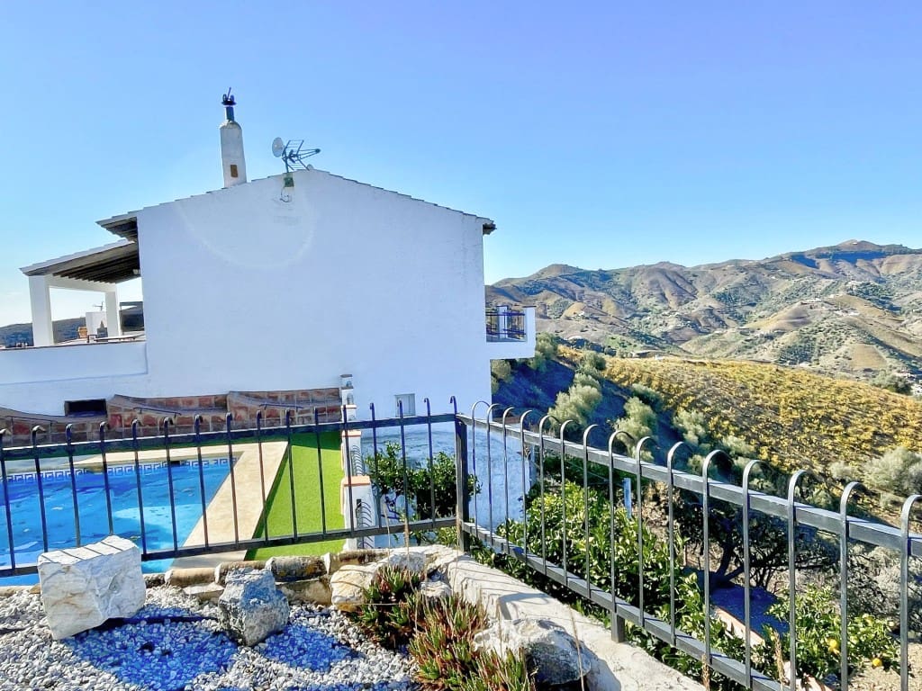 6 slaapkamer Finca/Landhuis te koop in Almachar met zwembad garage - € 399.000 (Ref: 9421813)