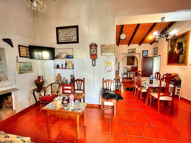 3 sypialnia Finka/Dom wiejski na sprzedaż w Macharaviaya z garażem - 300 000 € (Ref: 9421814)