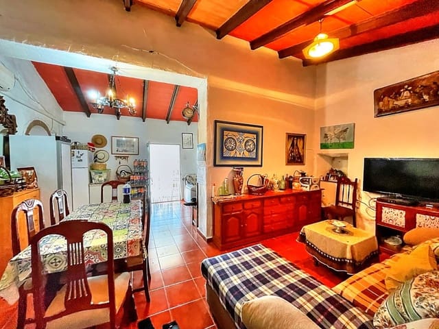 3 sypialnia Finka/Dom wiejski na sprzedaż w Macharaviaya z garażem - 300 000 € (Ref: 9421814)