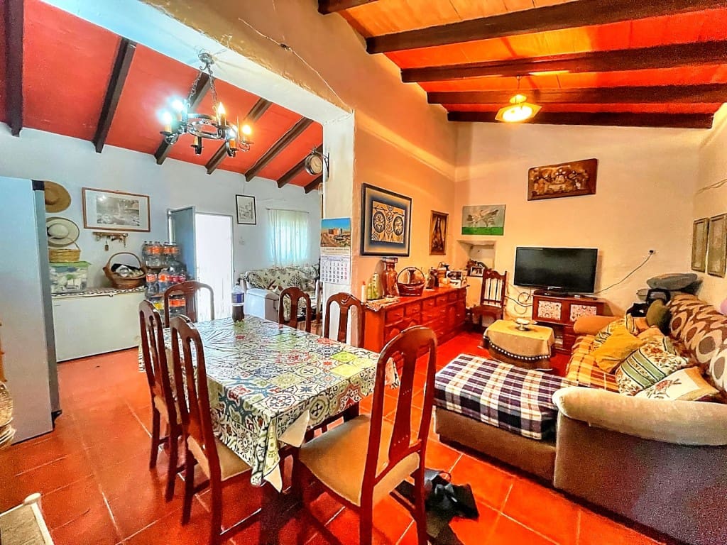 3 sypialnia Finka/Dom wiejski na sprzedaż w Macharaviaya z garażem - 300 000 € (Ref: 9421814)