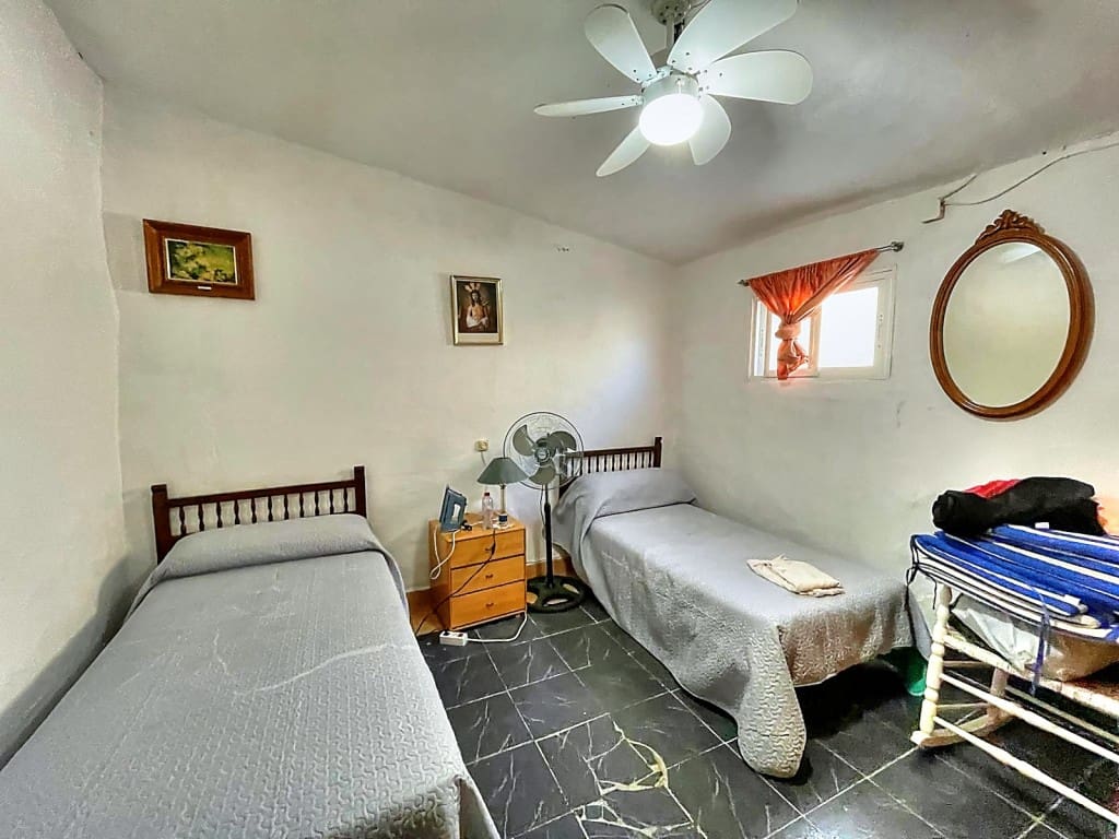 3 sypialnia Finka/Dom wiejski na sprzedaż w Macharaviaya z garażem - 300 000 € (Ref: 9421814)