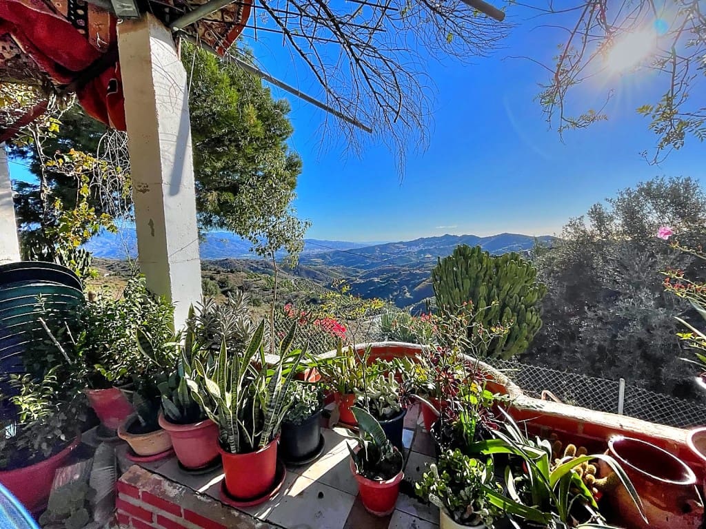 3 sypialnia Finka/Dom wiejski na sprzedaż w Macharaviaya z garażem - 300 000 € (Ref: 9421814)