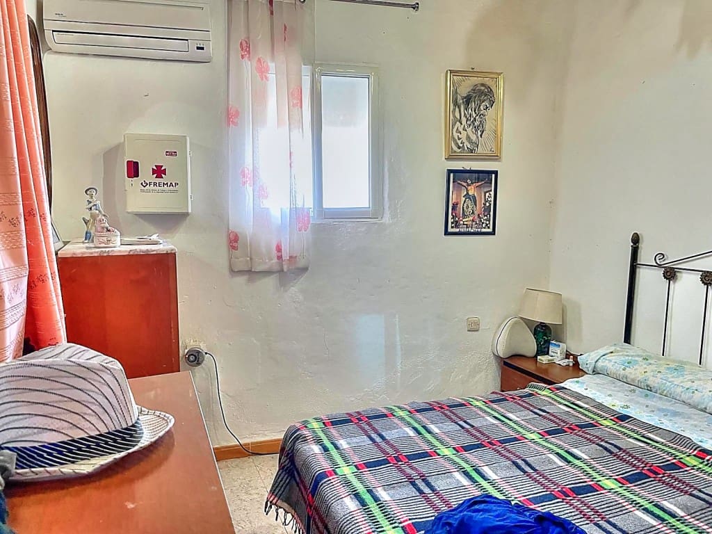 3 sypialnia Finka/Dom wiejski na sprzedaż w Macharaviaya z garażem - 300 000 € (Ref: 9421814)