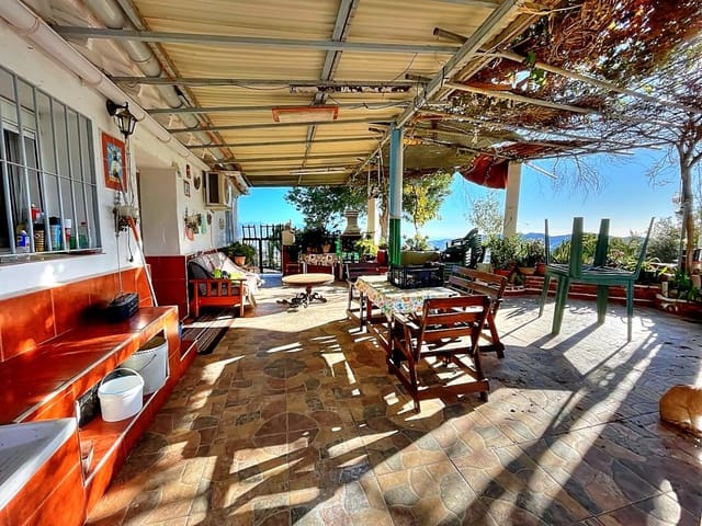 3 sypialnia Finka/Dom wiejski na sprzedaż w Macharaviaya z garażem - 300 000 € (Ref: 9421814)