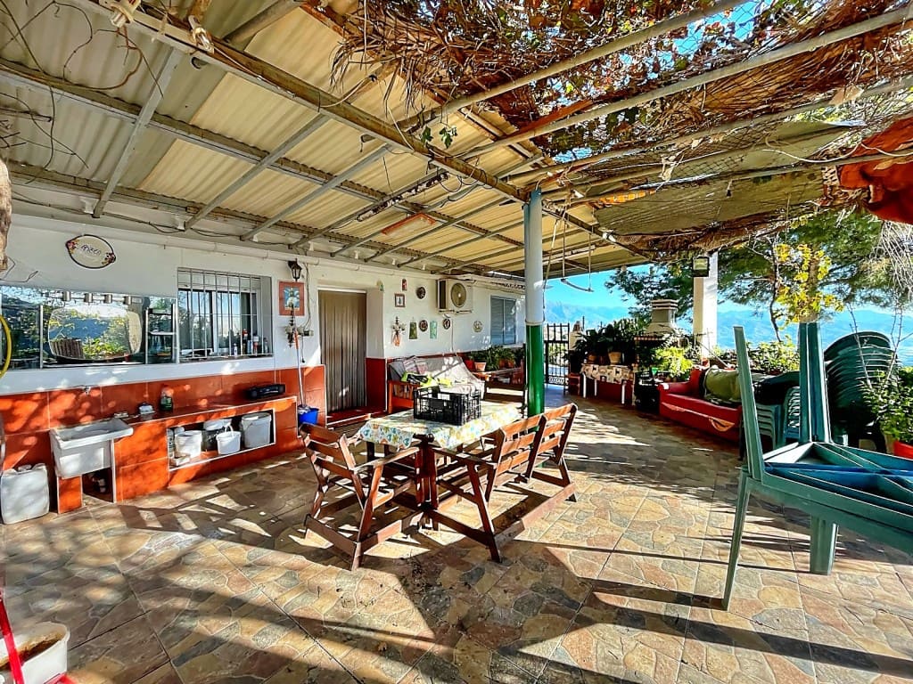 3 sypialnia Finka/Dom wiejski na sprzedaż w Macharaviaya z garażem - 300 000 € (Ref: 9421814)