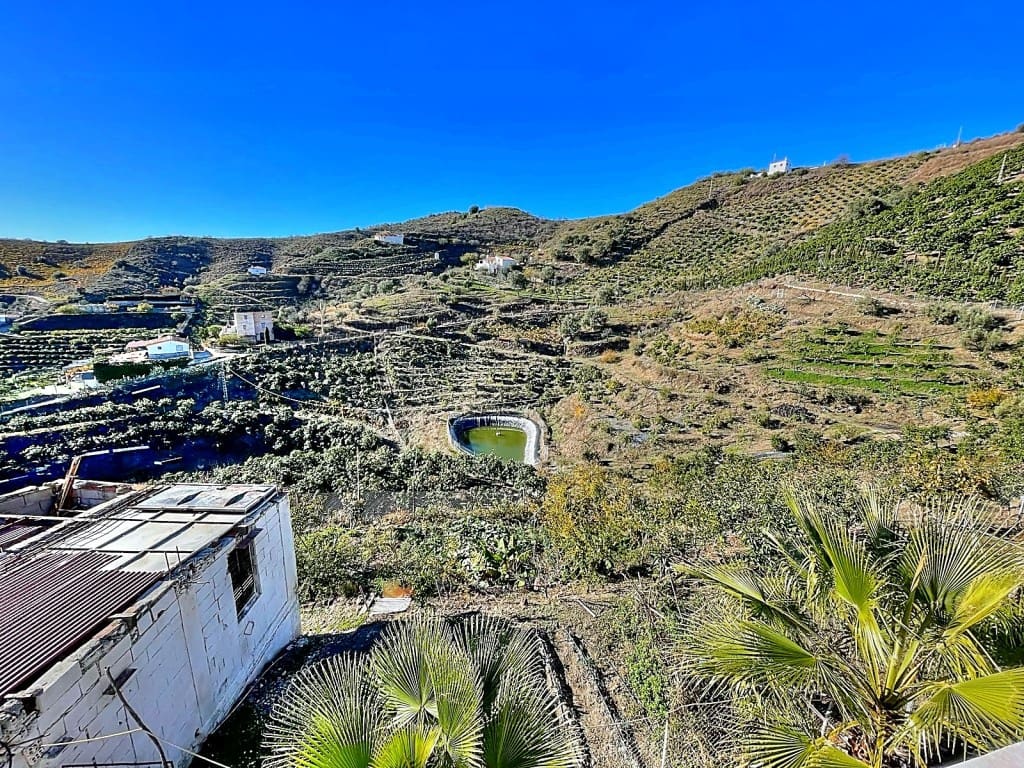 3 sypialnia Finka/Dom wiejski na sprzedaż w Macharaviaya z garażem - 300 000 € (Ref: 9421814)