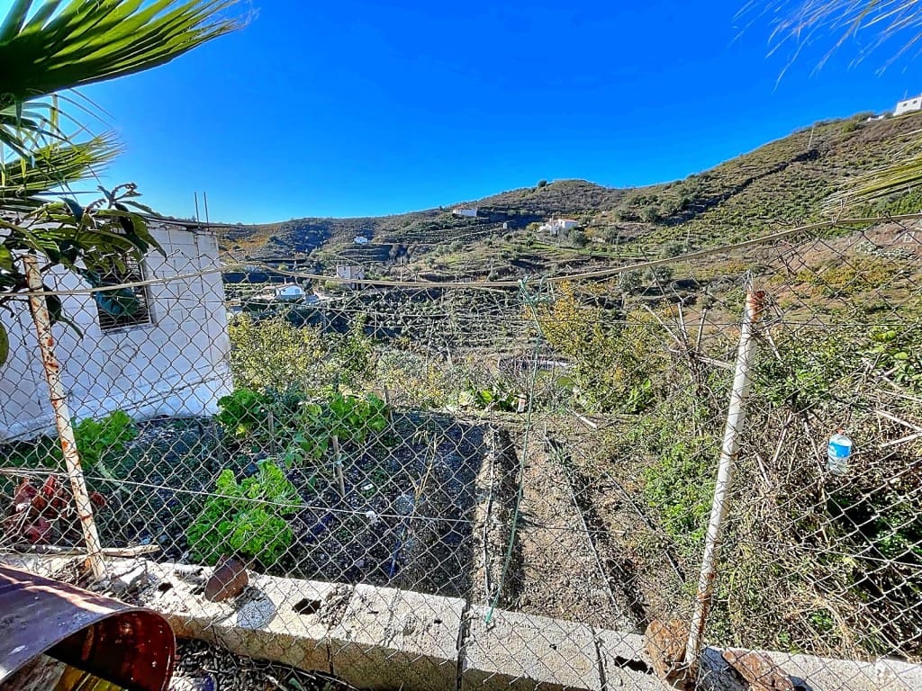 3 sypialnia Finka/Dom wiejski na sprzedaż w Macharaviaya z garażem - 300 000 € (Ref: 9421814)