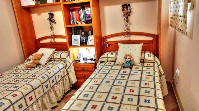 3 quarto Casa em Banda para venda em Riogordo com garagem - 255 000 € (Ref: 9554512)