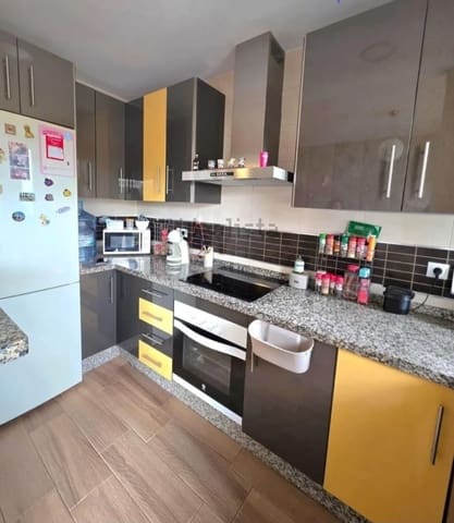 2 slaapkamer Flat te koop in Chilches, Vélez-Málaga met zwembad - € 295.000 (Ref: 9570447)
