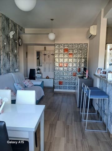2 slaapkamer Flat te koop in Chilches, Vélez-Málaga met zwembad - € 295.000 (Ref: 9570447)