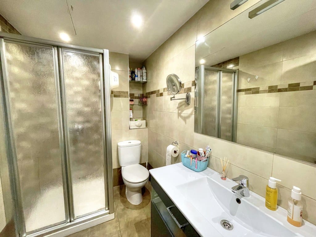 2 bedroom Flat for sale in Chilches with pool - € 295,000 (Ref: 9570447)