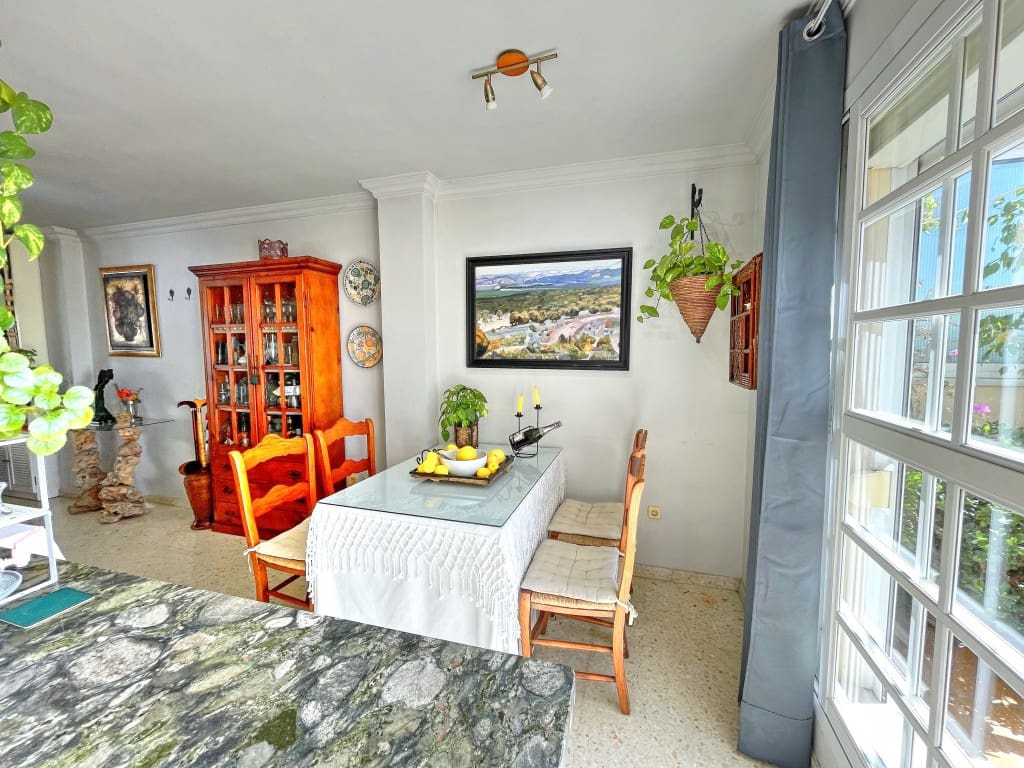 1 soveværelse Penthouse til salg i Caleta de Velez - € 350.000 (Ref: 9658184)