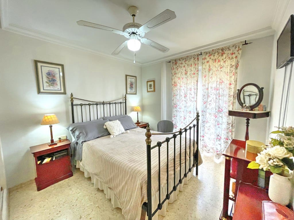 1 soveværelse Penthouse til salg i Caleta de Velez - € 350.000 (Ref: 9658184)