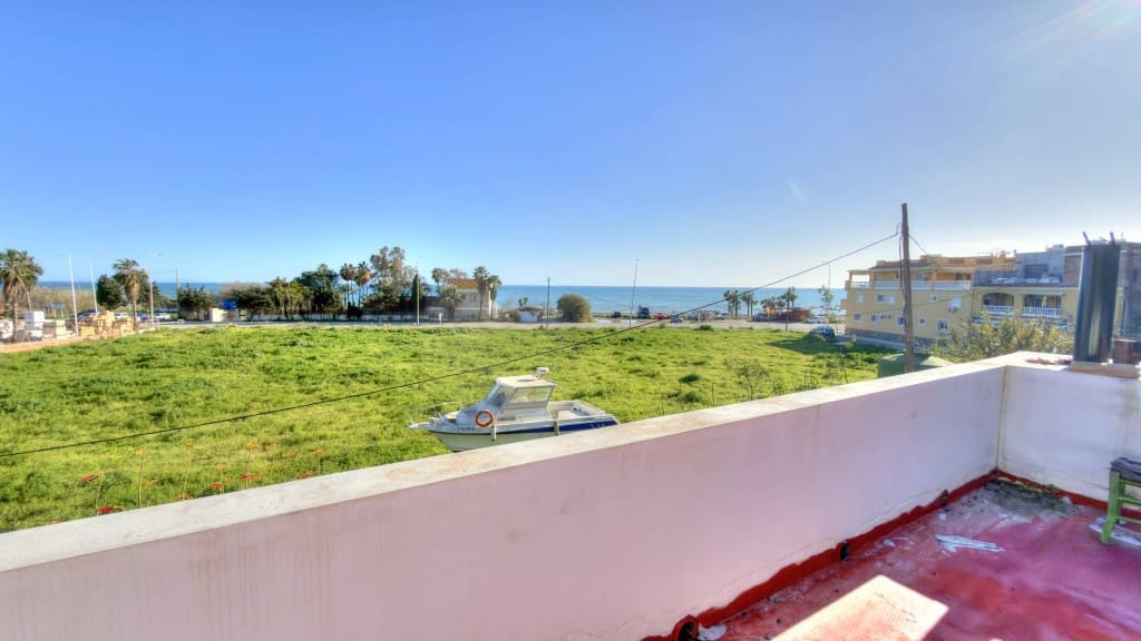 3 bedroom Semi-detached Villa for sale in Benajarafe - € 250,000 (Ref: 9665780)