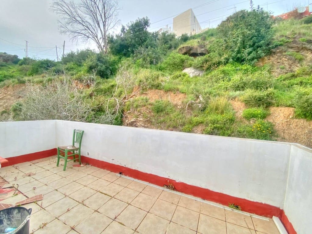 3 bedroom Semi-detached Villa for sale in Benajarafe - € 250,000 (Ref: 9665780)