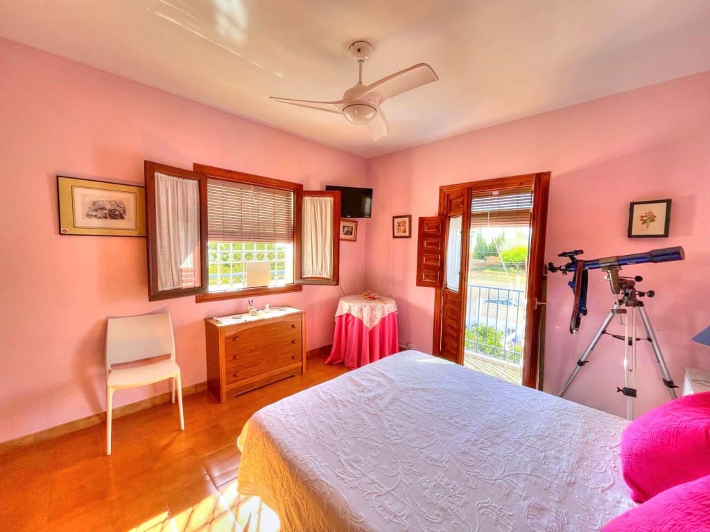 3 slaapkamer Villa te koop in Chilches met zwembad garage - € 675.000 (Ref: 9665781)