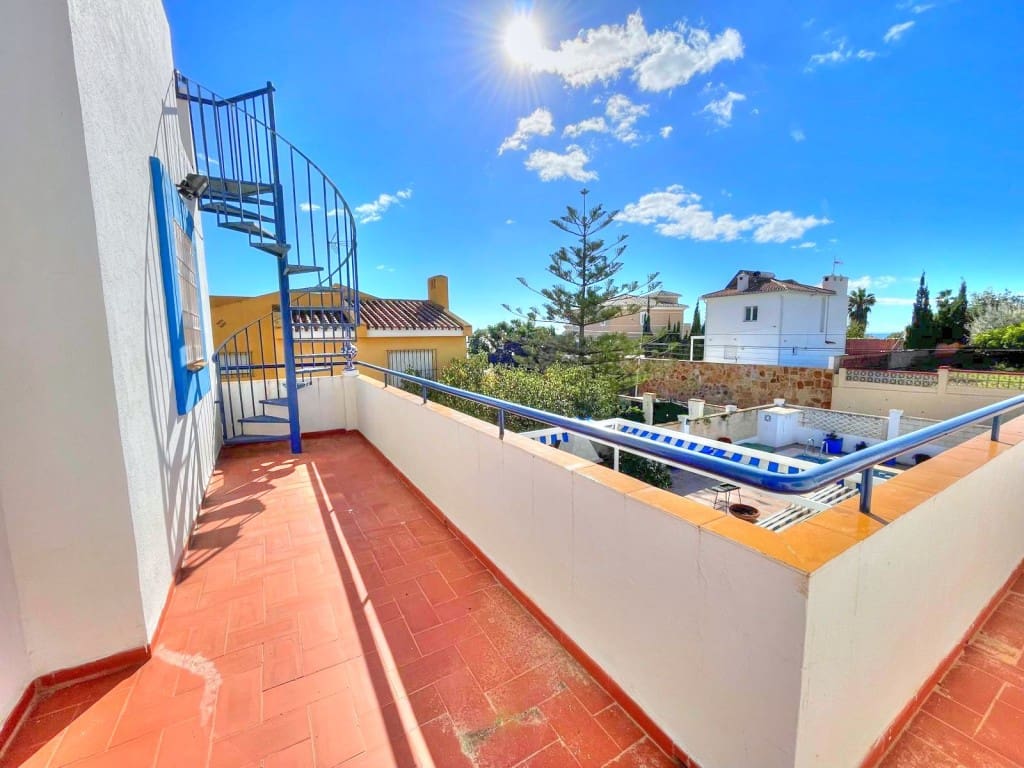 3 slaapkamer Villa te koop in Chilches met zwembad garage - € 675.000 (Ref: 9665781)