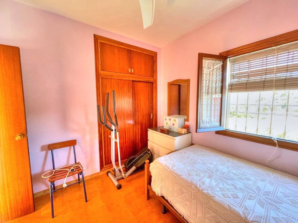 3 slaapkamer Villa te koop in Chilches met zwembad garage - € 675.000 (Ref: 9665781)