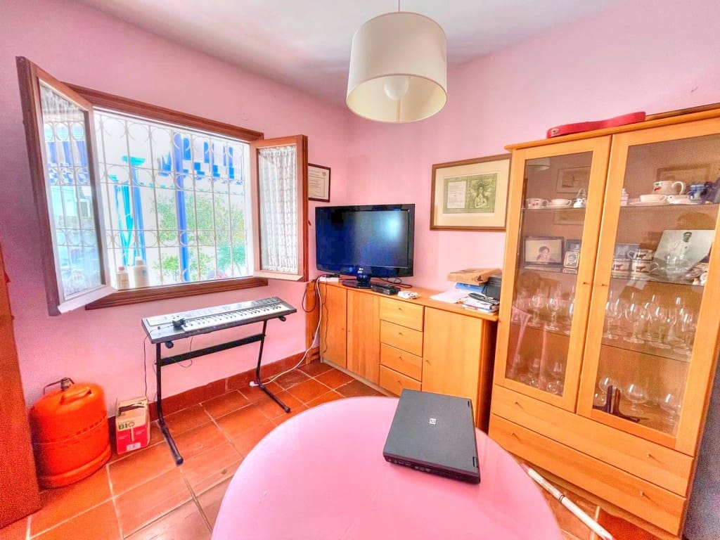 3 slaapkamer Villa te koop in Chilches met zwembad garage - € 675.000 (Ref: 9665781)