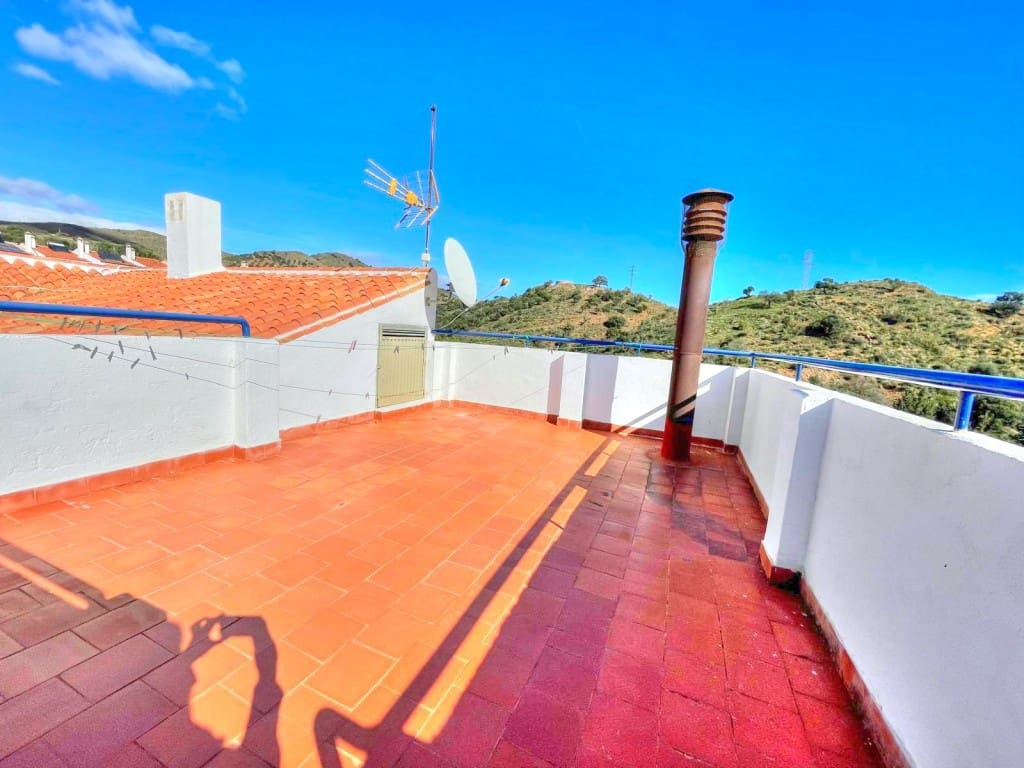 3 slaapkamer Villa te koop in Chilches met zwembad garage - € 675.000 (Ref: 9665781)