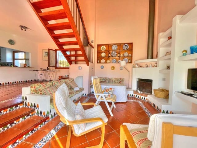 3 soveværelse Villa til salg i Chilches, Vélez-Málaga med swimmingpool garage - € 675.000 (Ref: 9665781)