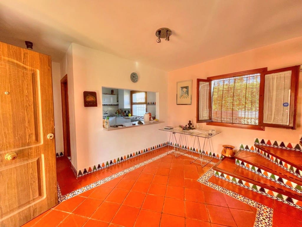 3 slaapkamer Villa te koop in Chilches met zwembad garage - € 675.000 (Ref: 9665781)