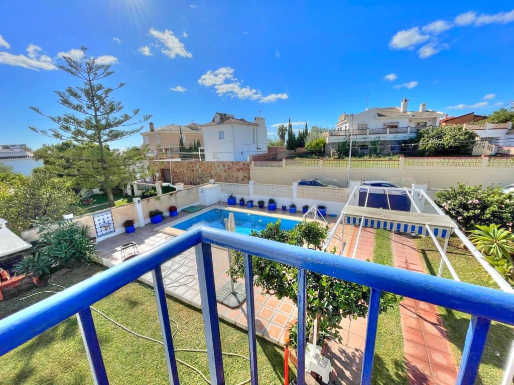 3 slaapkamer Villa te koop in Chilches met zwembad garage - € 675.000 (Ref: 9665781)