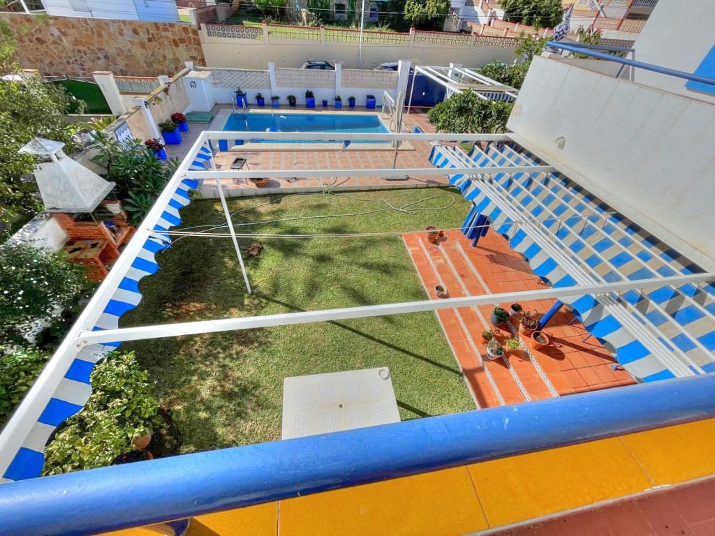 3 slaapkamer Villa te koop in Chilches met zwembad garage - € 675.000 (Ref: 9665781)