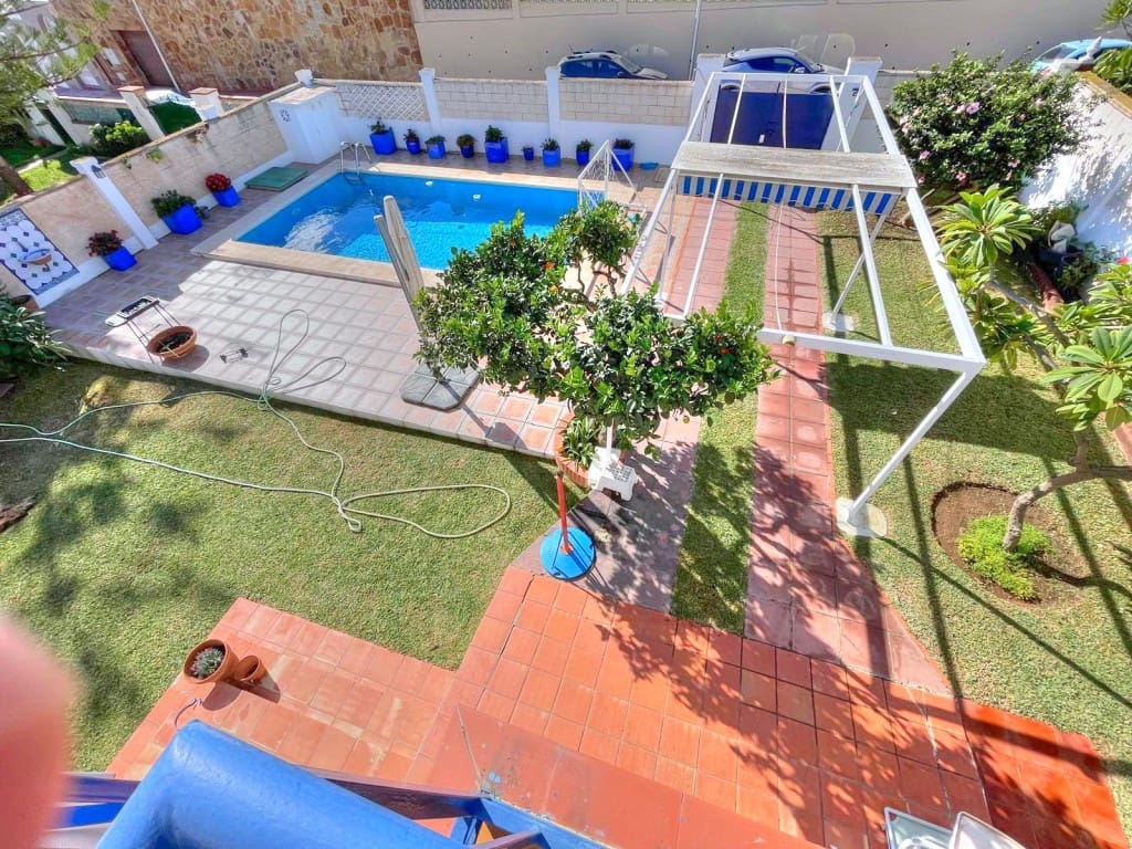 3 slaapkamer Villa te koop in Chilches met zwembad garage - € 675.000 (Ref: 9665781)