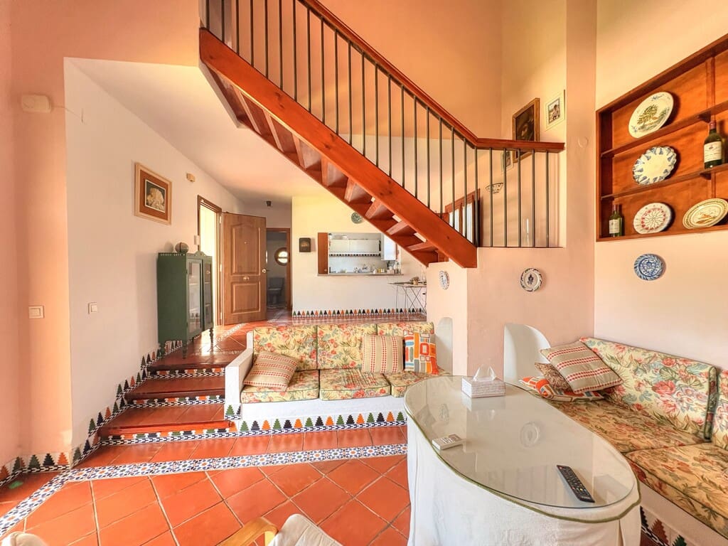 4 bedroom Villa for sale in Chilches with pool garage - € 675,000 (Ref: 9665781)