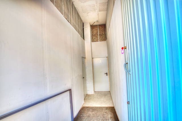 Erhverv til salg i Vélez-Málaga med garage - € 230.000 (Ref: 9689965)