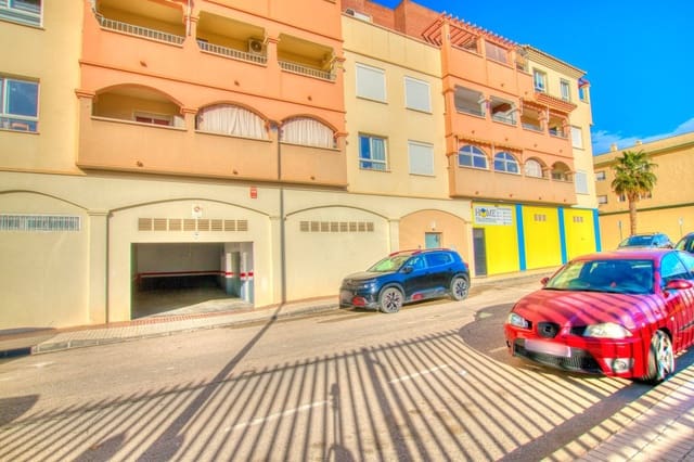 Erhverv til salg i Vélez-Málaga med garage - € 230.000 (Ref: 9689965)