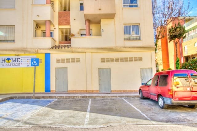 Erhverv til salg i Vélez-Málaga med garage - € 230.000 (Ref: 9689965)