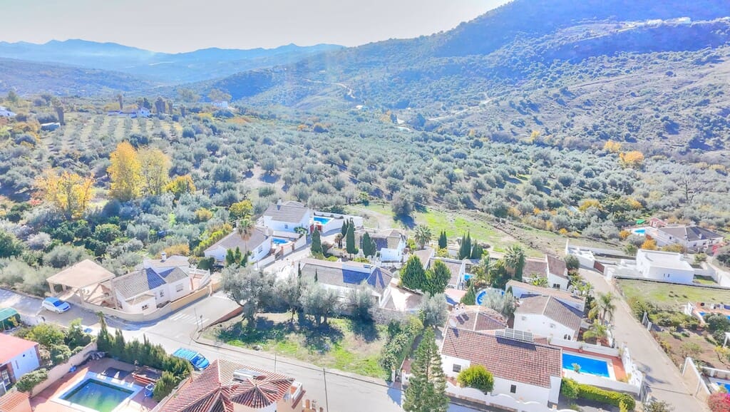 Building Plot for sale in Mondron - € 66,000 (Ref: 9735254)