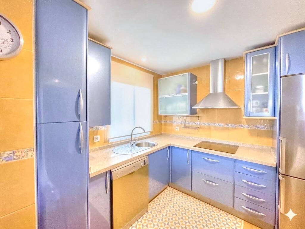Ático de 2 habitaciones en Rincón de la Victoria en venta con piscina garaje - 440.000 € (Ref: 9738031)