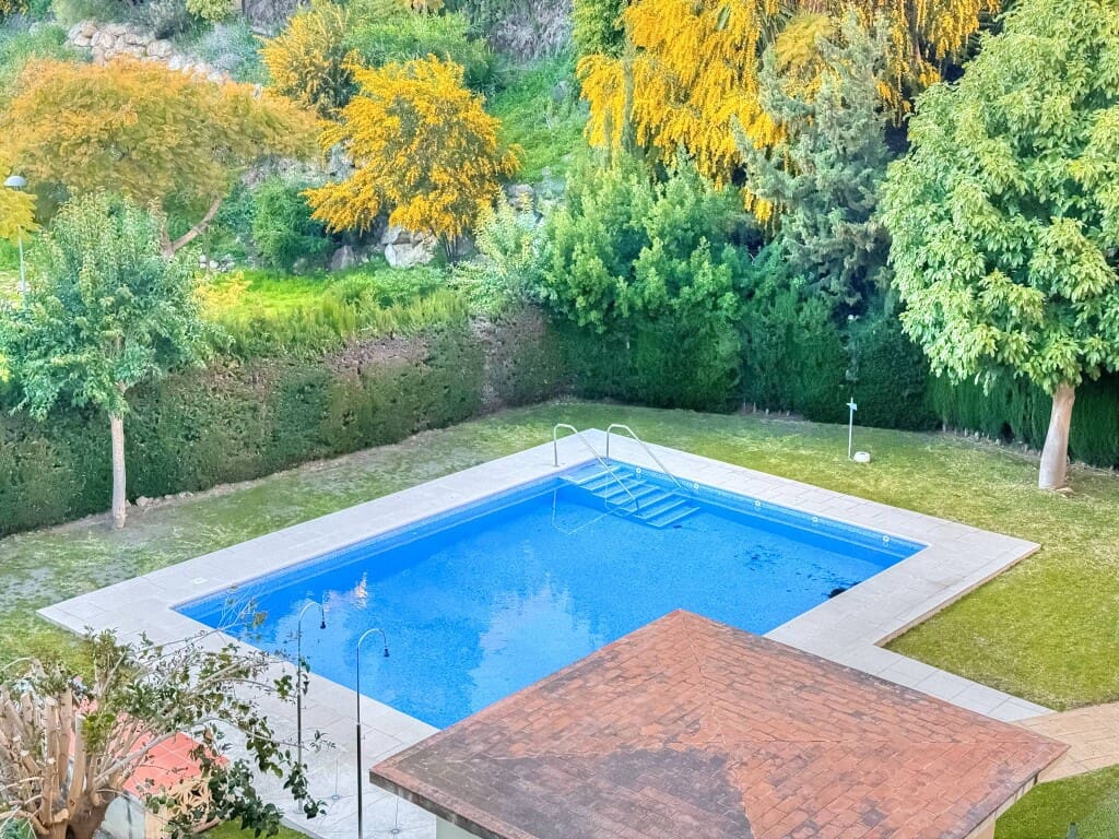 Ático de 2 habitaciones en Rincón de la Victoria en venta con piscina garaje - 440.000 € (Ref: 9738031)