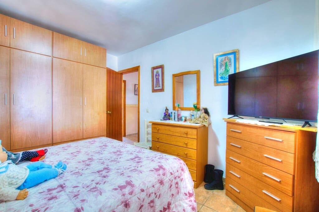 4 bedroom Finca/Country House for sale in Alcaucin with pool - € 375,000 (Ref: 9770337)